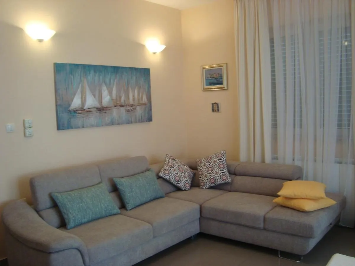 Apartment In Zadar/Zadar Riviera 8067 Croatia